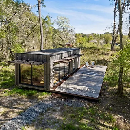 Casa vacanze New And Charming Tiny House On A Natural Plot *